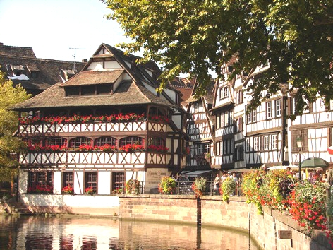 STRASBOURG - Petite France - Photo BERTHEVILLE